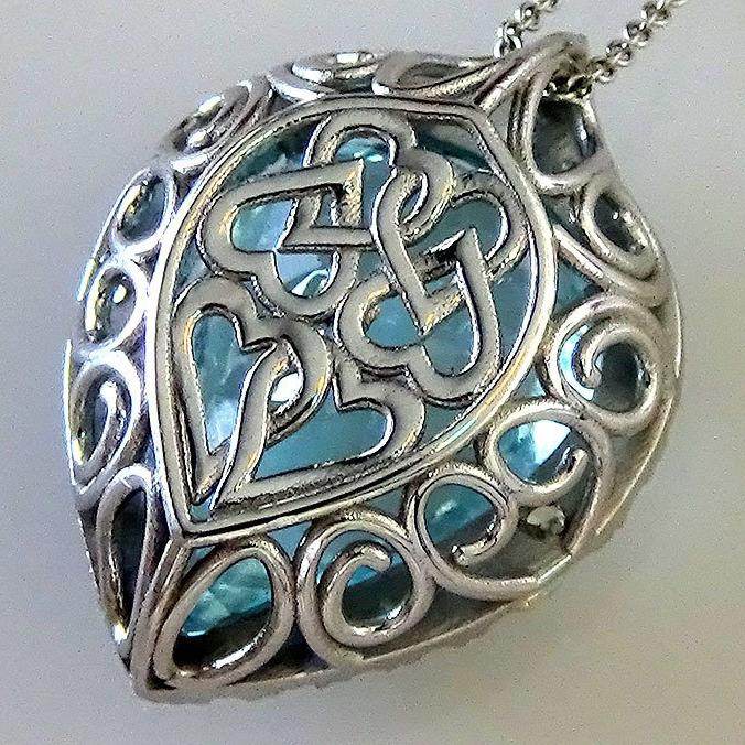 Necklaces With Aquamarine - Shilat