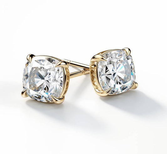 4 prongs yellow gold cushion diamond studs