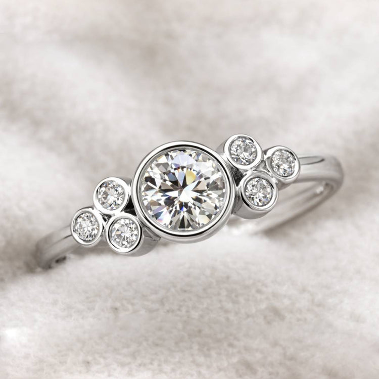 Round Diamond Engagement Rings