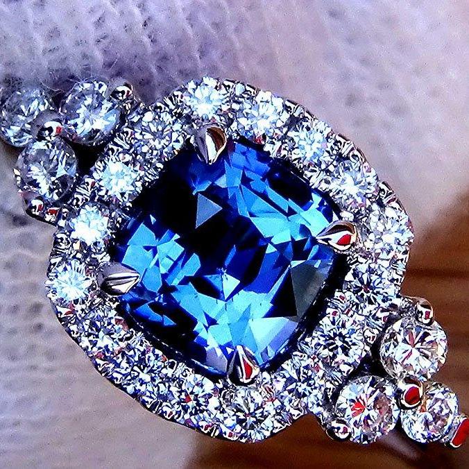 Real sapphire ring blue diamonds 14k 1.89ct - Shilat 