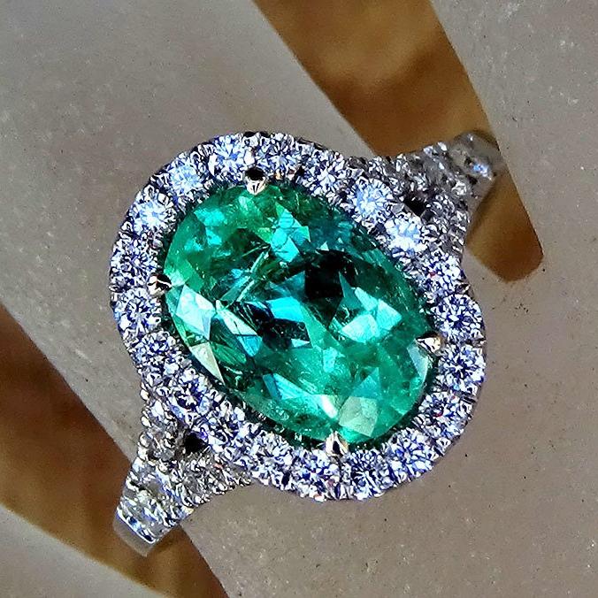 Green Emerald diamond ring - Shilat