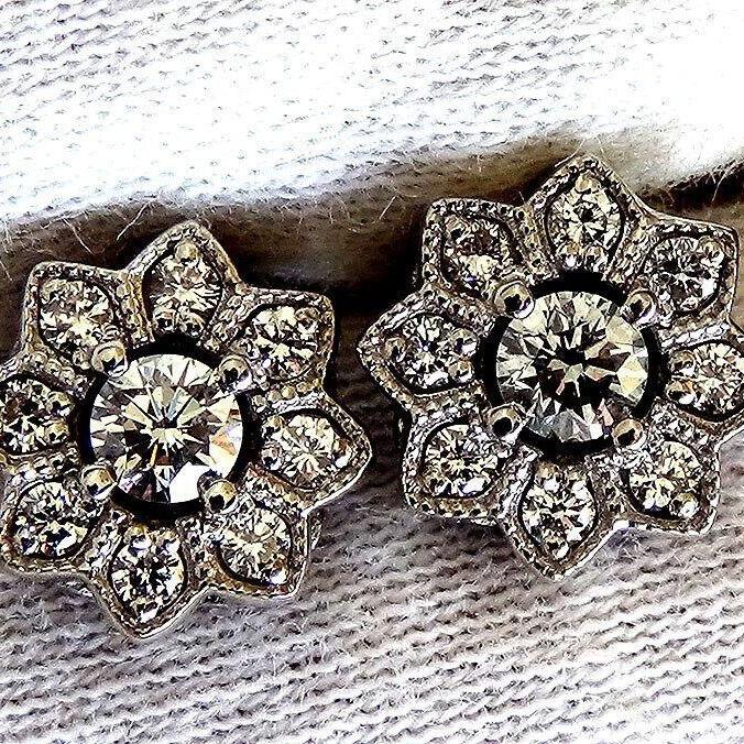 White gold diamond studs 0.71ct - Shilat 