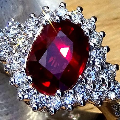 Natural Red Ruby and diamond ring 14kt - Shilat