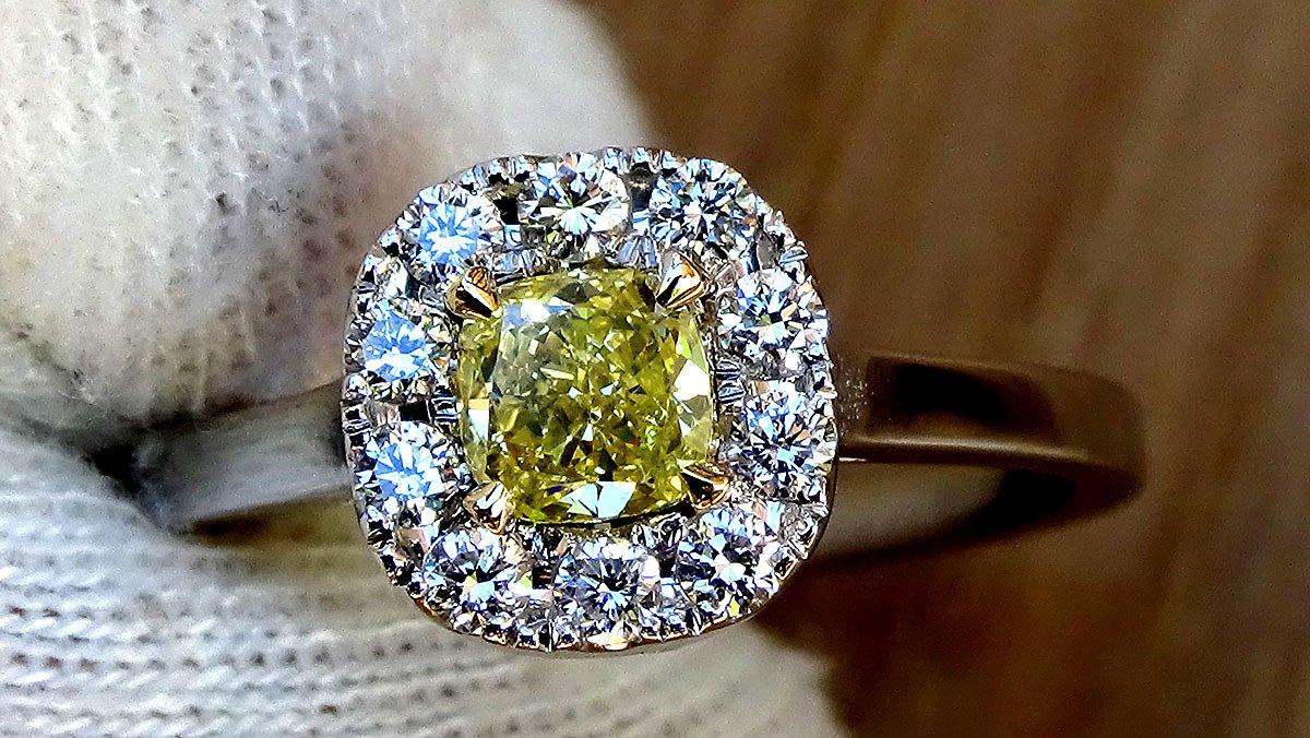 Engagement rings with canary yellow diamonds 0.50ct - Shilat 