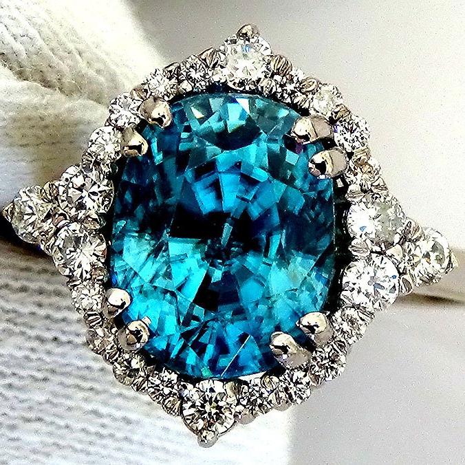 zircon and diamond 14kt ring - Shilat