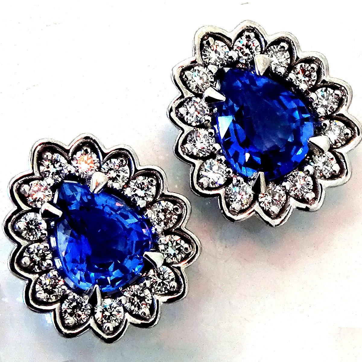 sapphire and accent diamonds 14kt gold stud earrings - Shilat