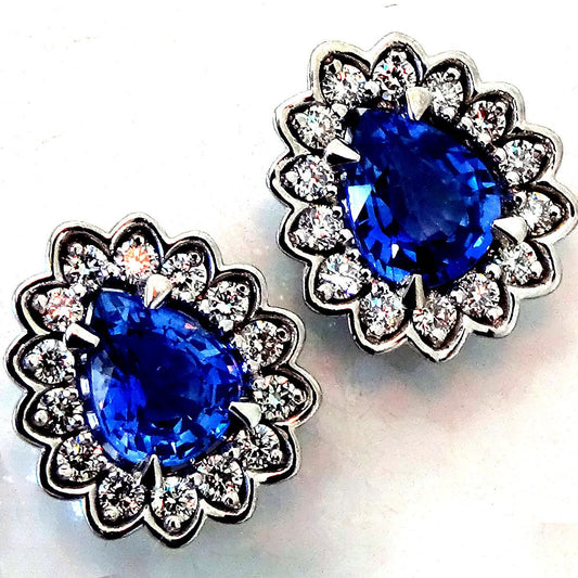 sapphire and accent diamonds 14kt gold stud earrings - Shilat