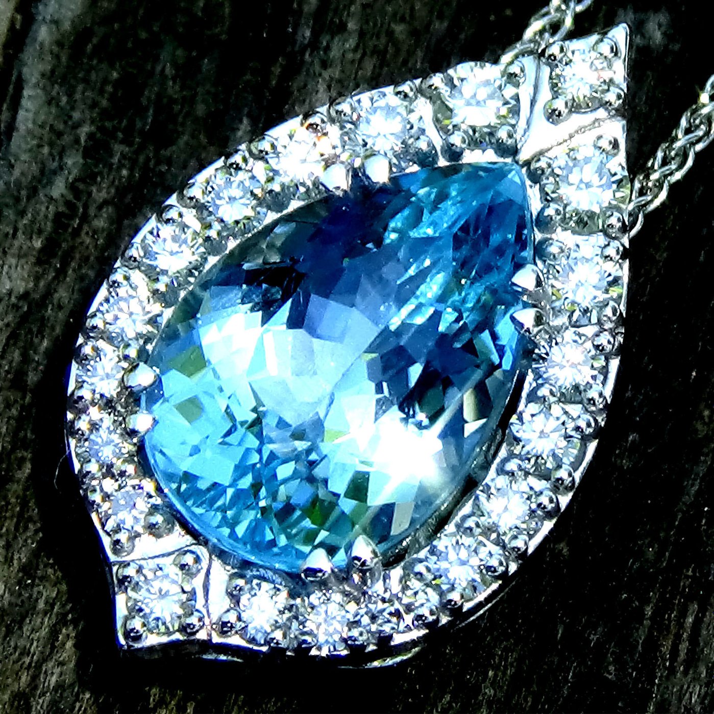 teardrop aquamarine pendant - Shilat