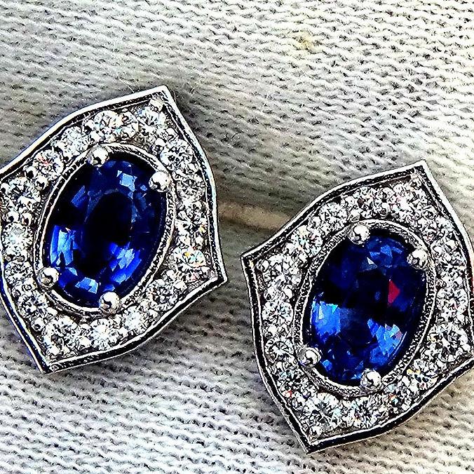 sapphire and accent diamonds 14kt stud earrings - Shilat