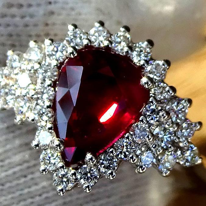 Red Ruby diamond ring in 14 kt  white gold - Shilat