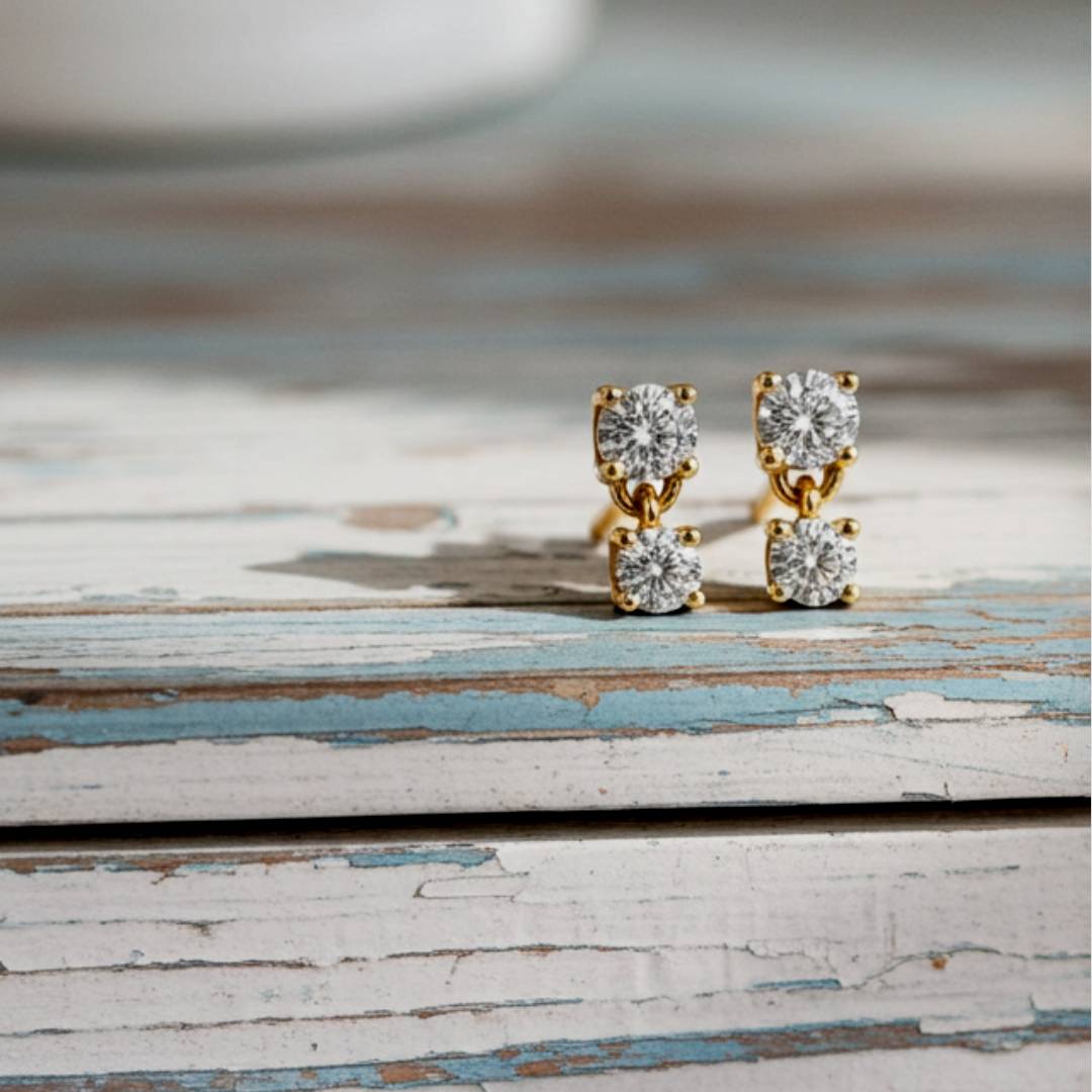  0.20 carat set with 4 natural diamonds earrings 14k