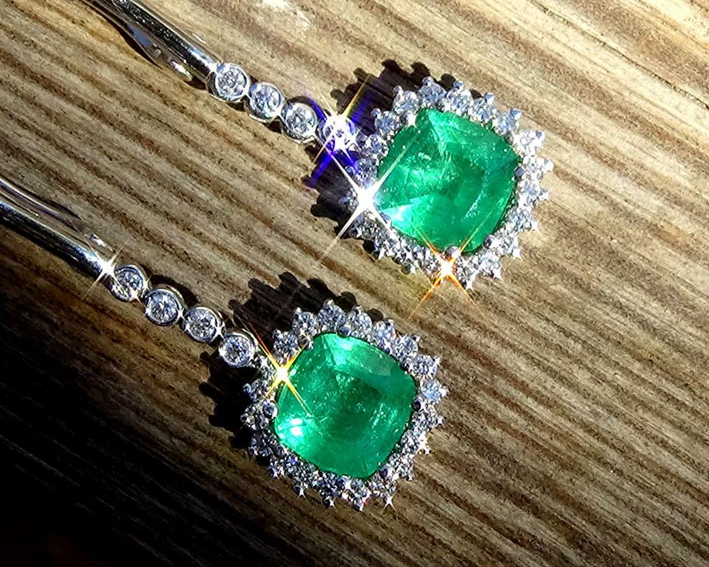 green emerald diamond earrings - Shilat