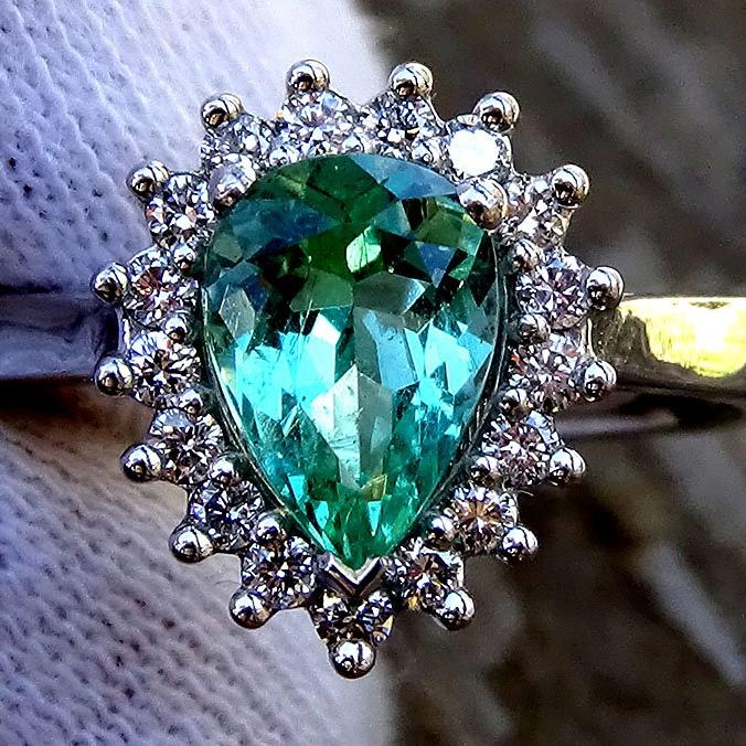 Green Emerald diamond ring - Shilat