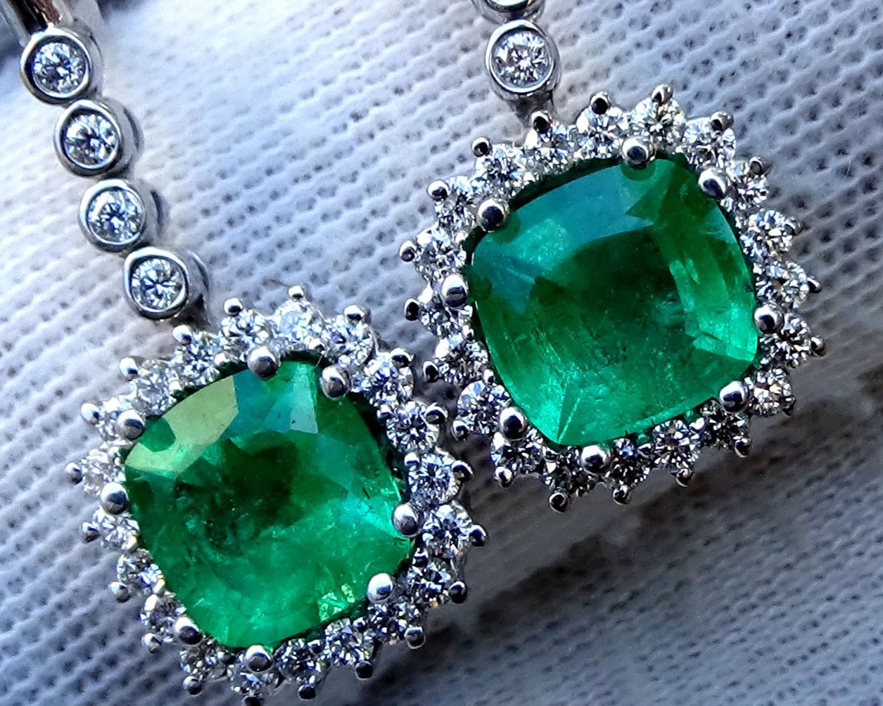 green emerald earrings 18k - Shilat