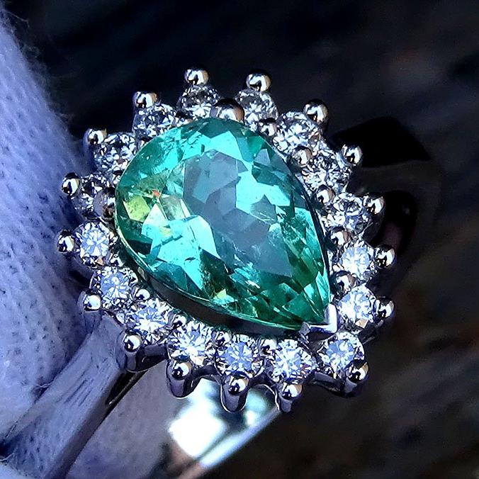 natural Neon Green Emerald and diamond ring - Shilat