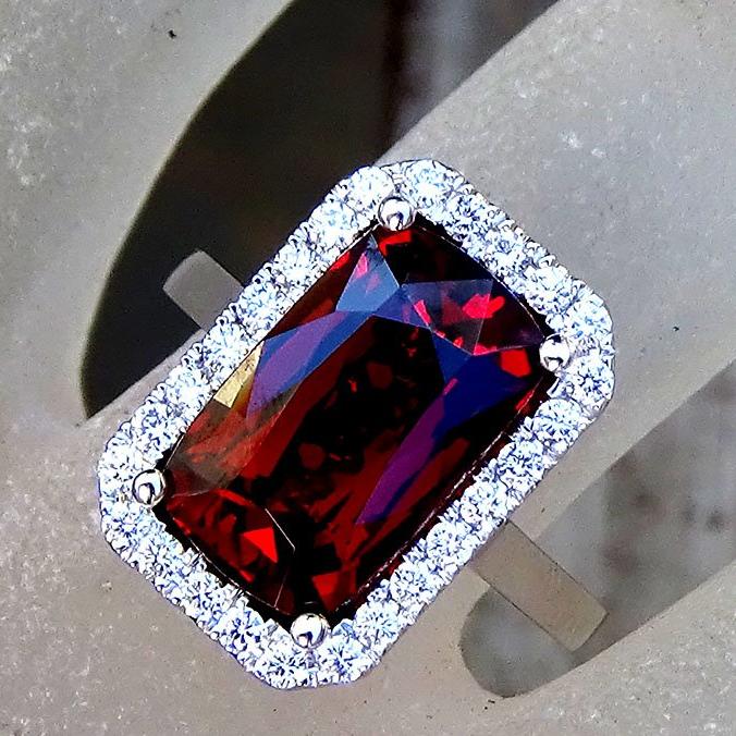 red garnet diamond engagement ring 18k gold - Shilat