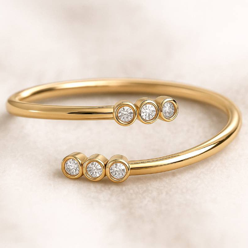 Alona - set with 6 natural diamonds