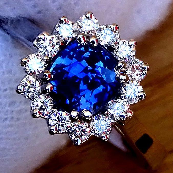 blue sapphire and diamond ring - Shilat