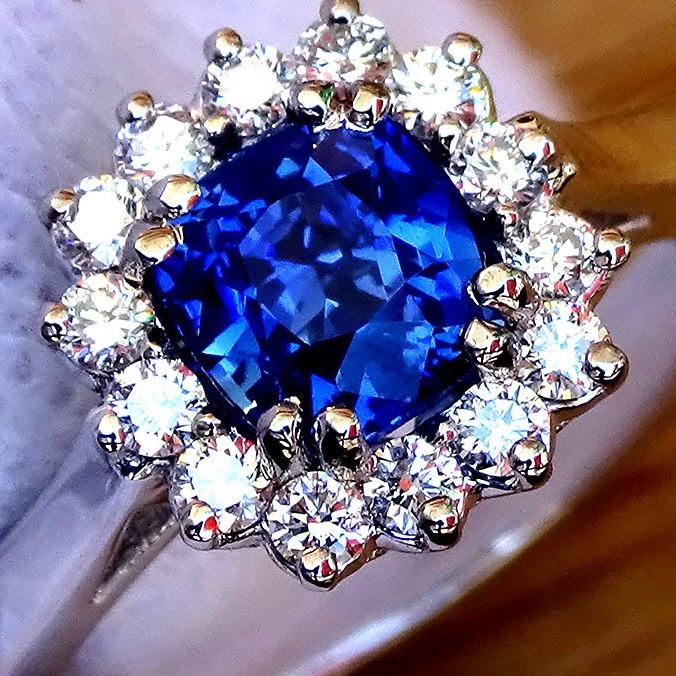 natural blue sapphire and diamond ring - Shilat