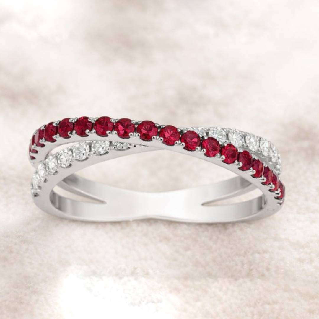 Elegant 0.80ct red sapphire & diamond ring white gold