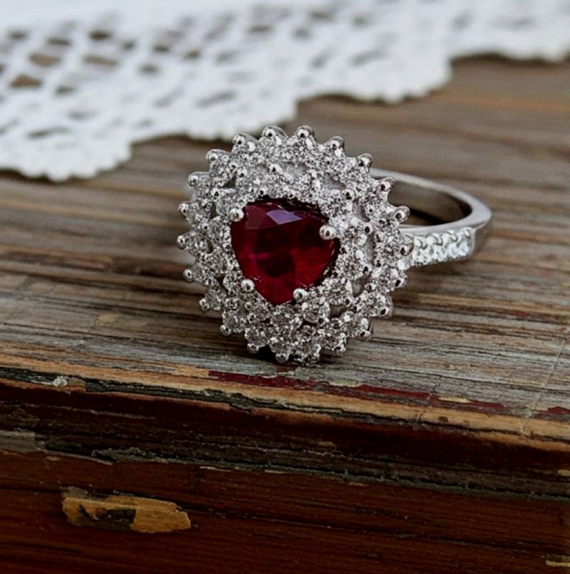 RED RUBY AND DIAMOND RING 