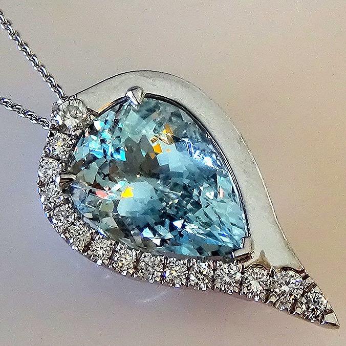 aquamarine diamond 14kt pendant - Shilat