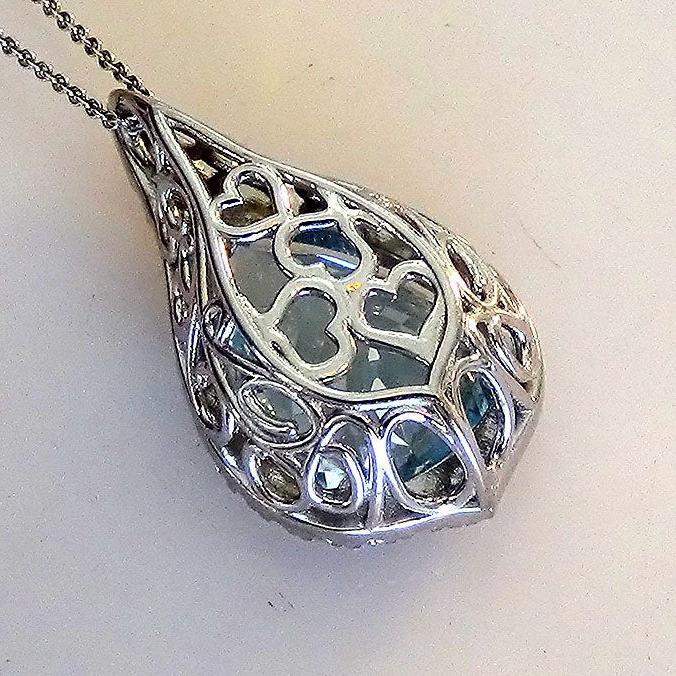 aquamarine pendant - Shilat