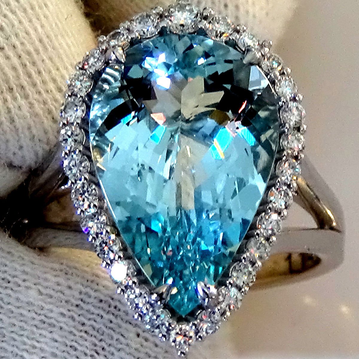 Aquamarine accent diamonds 14kt ring - Shilat