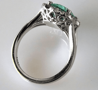 Green emerald engagement rings - Shilat 