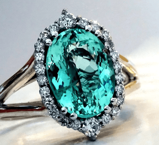 Emerald green engagement rings - Shilat 