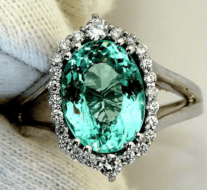 Emerald green engagement rings - Shilat 