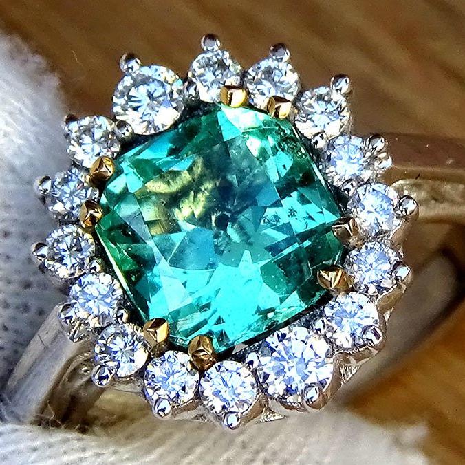 Green Emerald ring 14k - Shilat