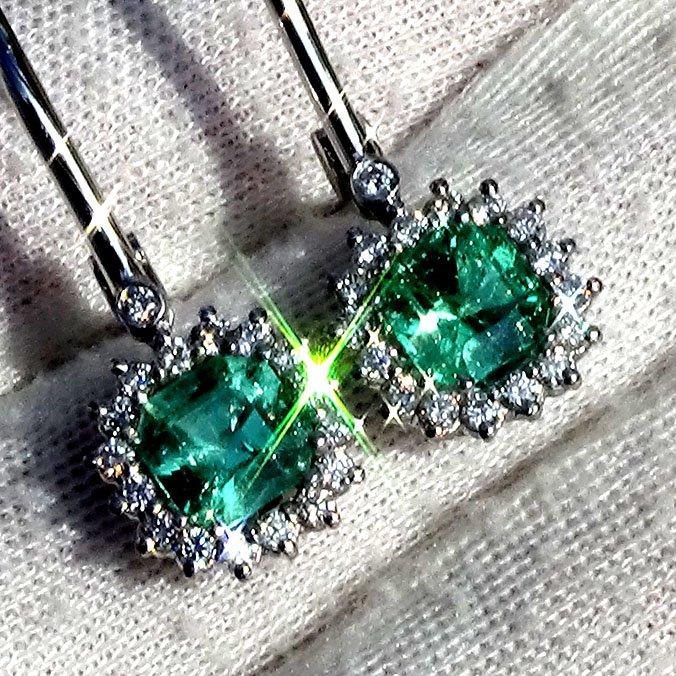 green emerald and diamond dangle earrings - Shilat