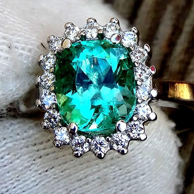 green emerald diamond ring - Shilat