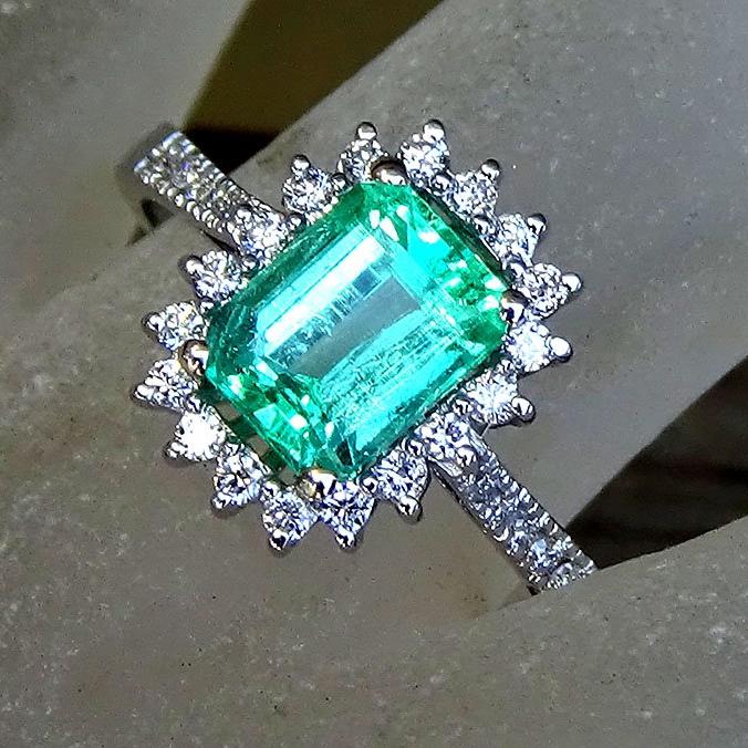 natural green emerald diamond ring - Shilat