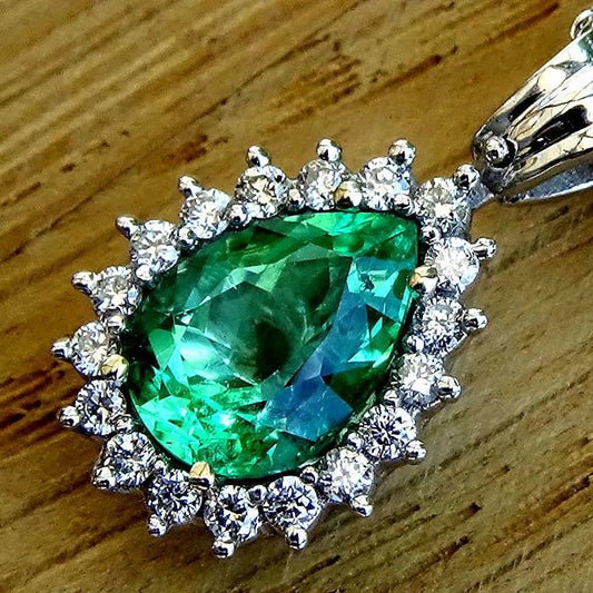 emerald and diamond Pendant - Shlat