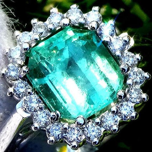  Green Emerald ring - Shilat