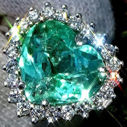 Green Emerald ring - Shilat