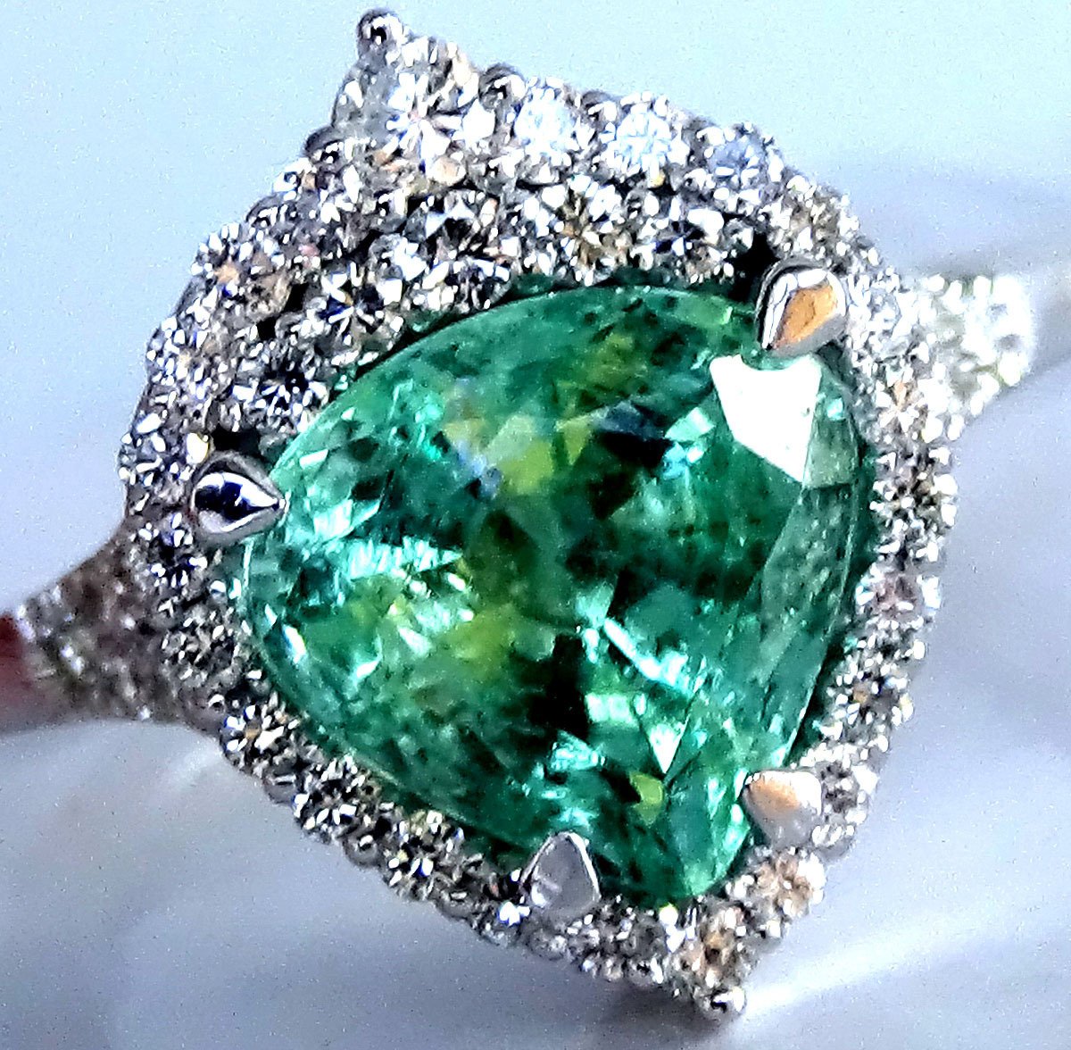 14k Emerald Ring 