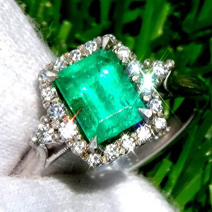 Emerald Ring 010 - Shilat 