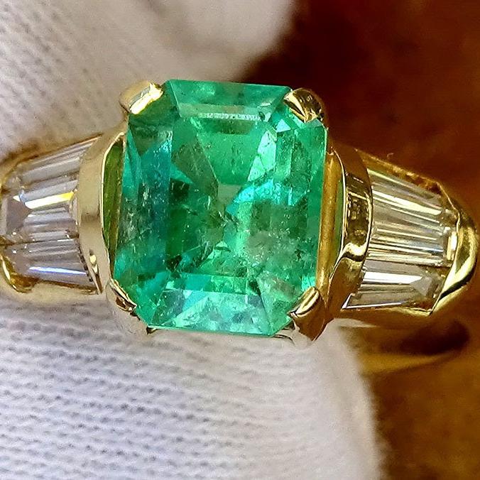 Emerald Ring 013 - Shilat 