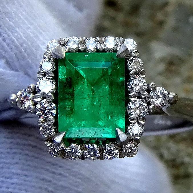 Emerald Ring 010 - Shilat 