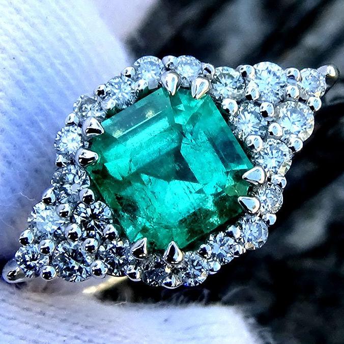 14k emerald ring