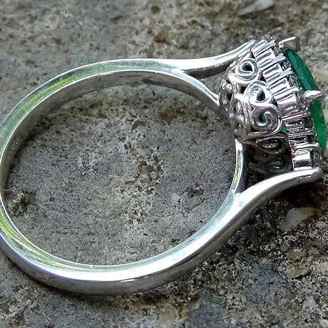 Emerald Ring 010 - Shilat 