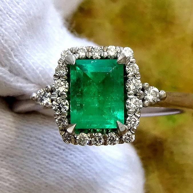 Emerald Ring 010 - Shilat 