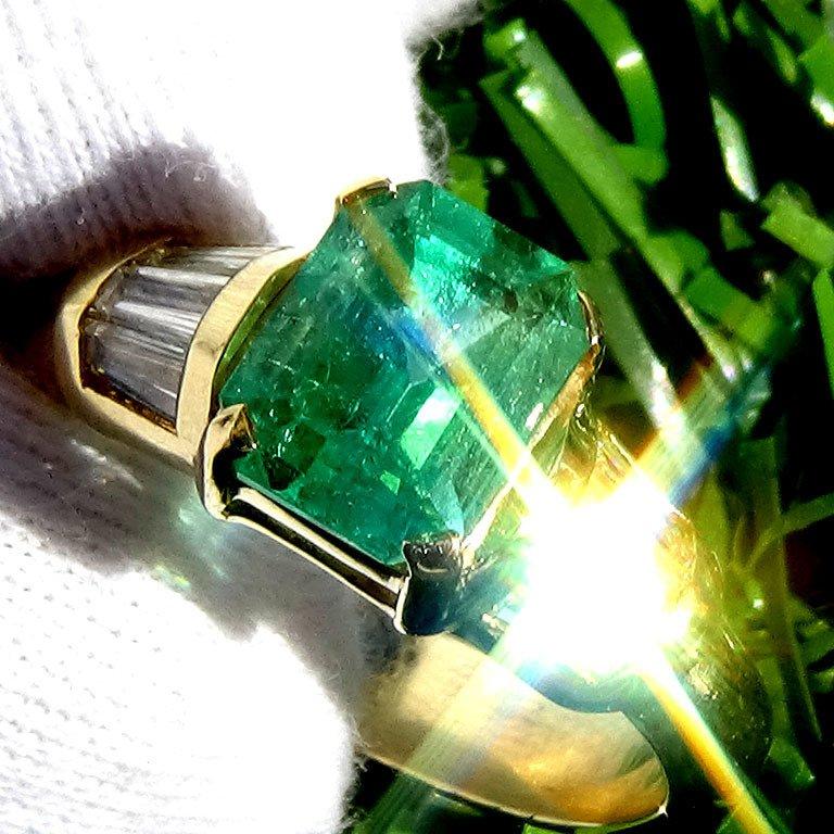 Emerald Ring 013 - Shilat 