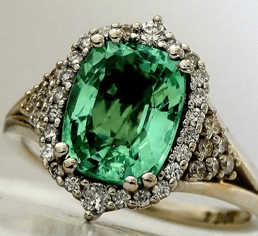 Green emerald engagement ring - Shilat 