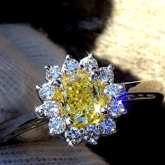 fancy yellow diamond ring - Shilat