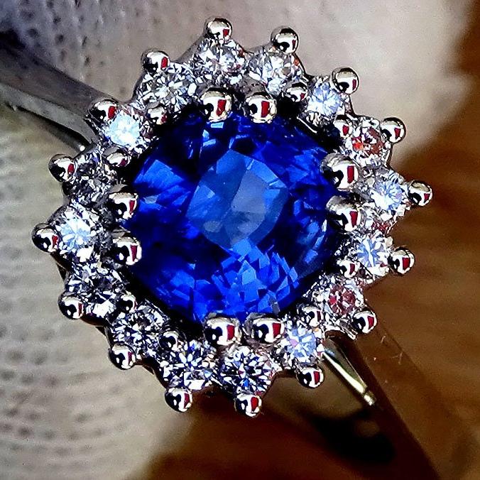 blue sapphire ring - Shilat