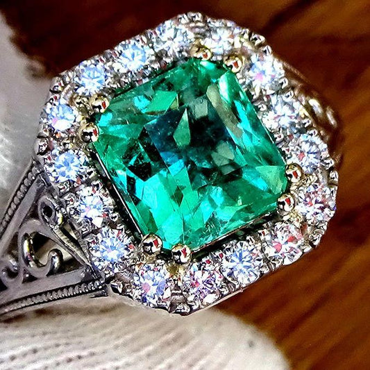 14k Emerald ring - Shilat